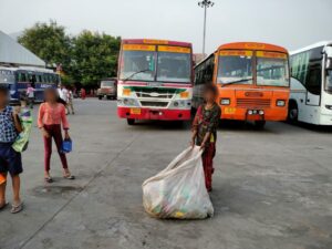 Child labour in Rishikesh 