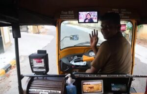 Auto Driver Annadurai : लग्ज़री ऑटो में मुफ्त की सवारी