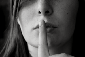 Power of Silence चुप रहने के फायदे